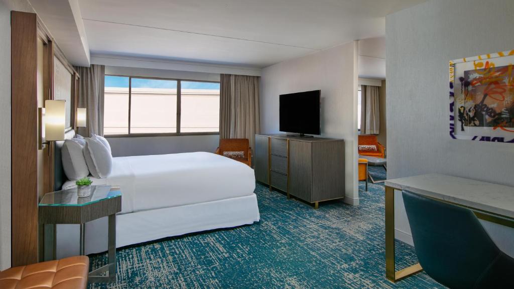 Hotel Dena, Pasadena Los Angeles, a Tribute Portfolio Hotel - 