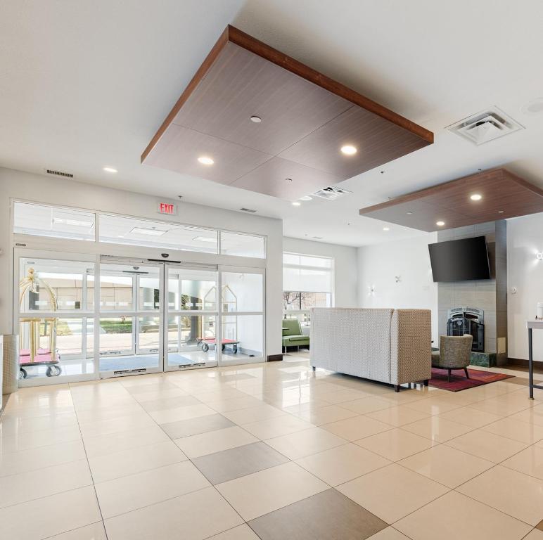 Holiday Inn Express Hotel & Suites-Edmonton South by IHG - Resim 6