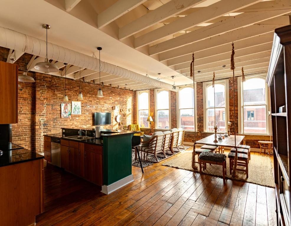 The Boho Loft, Springfield (updated prices 2024)