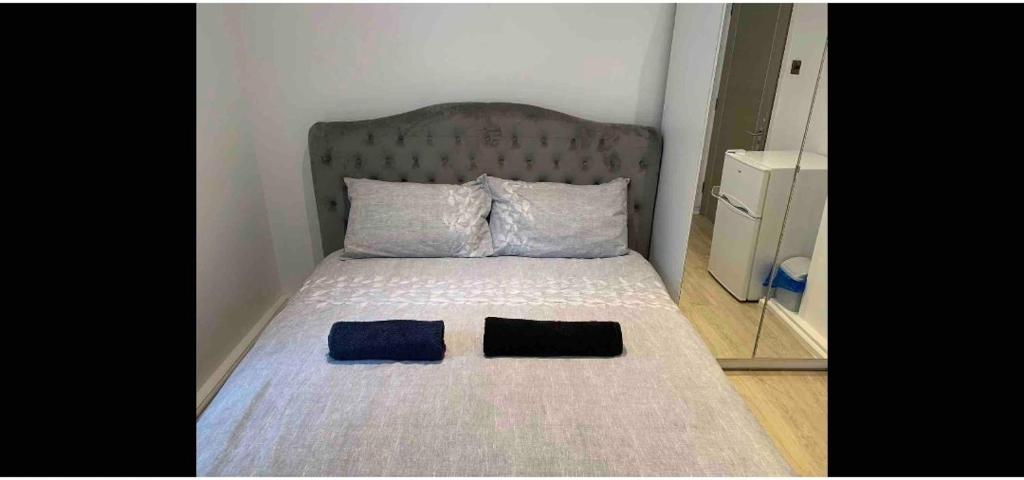 Central London property-ensuite, double and budget room - Budget Double Room