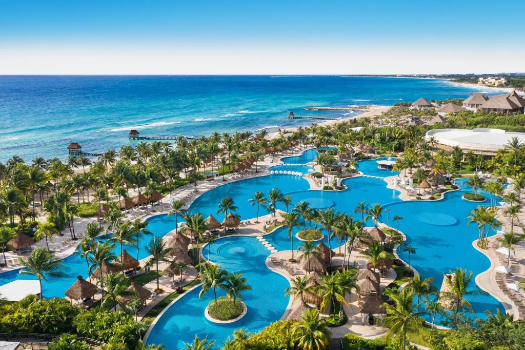Jungala Hotel at VidantaWorld Riviera Maya, Cancún