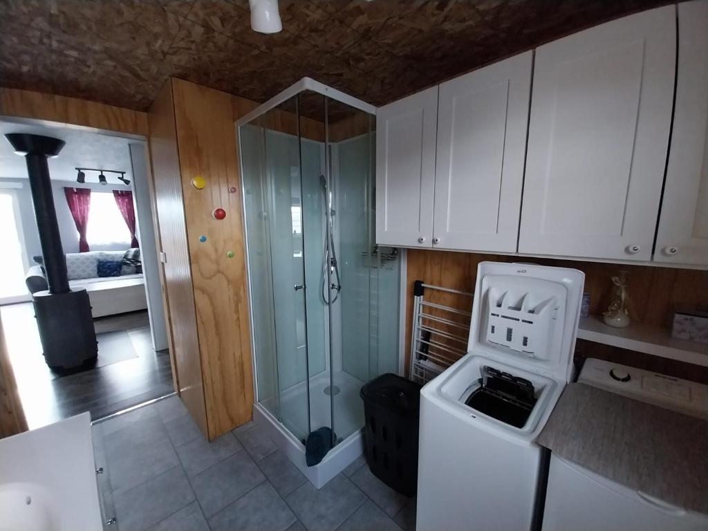 Kuchyň nebo kuchyňský kout v ubytování Les Aigus