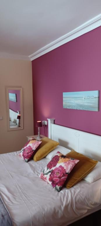 Postel nebo postele na pokoji v ubytování Casa Roble B&B