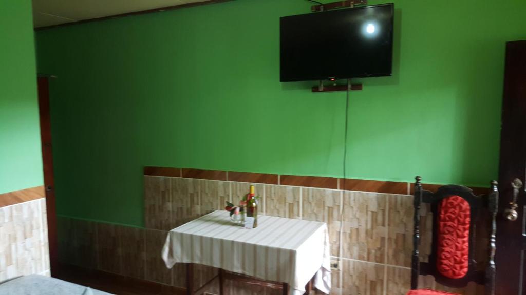 Gallery image of Hotel Economica in Coxen Hole