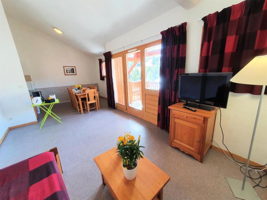 Photo de la galerie de l'établissement Résidence Les Toits Du Devoluy - APPARTEMENT 8 PERSONNES BALCON SUD MAE-7854, à Saint-Étienne-en-Dévoluy