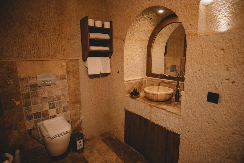 Çavuşin Cave House-Cappadocia - 15