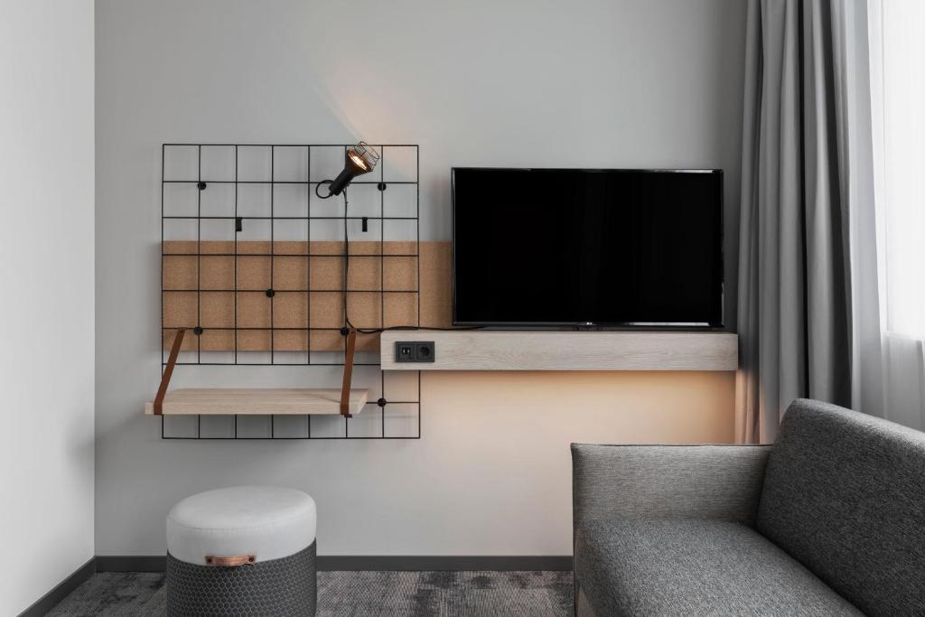 Moxy Duesseldorf City - Resim 30