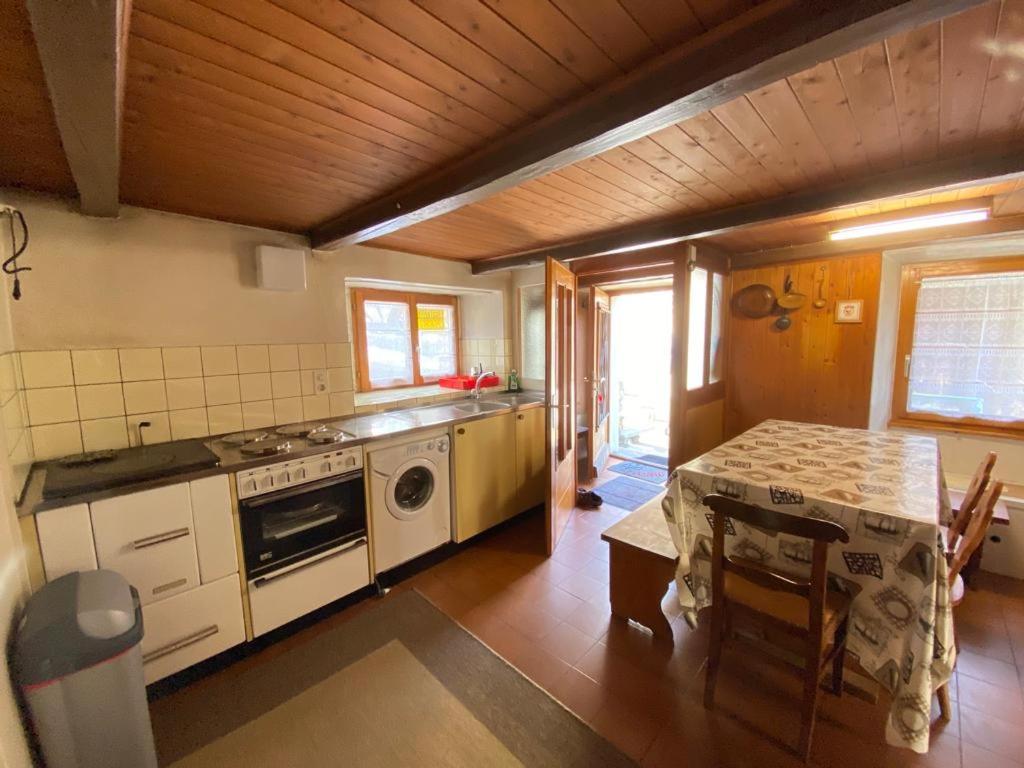 Kuchyň nebo kuchyňský kout v ubytování Chalet del Sole