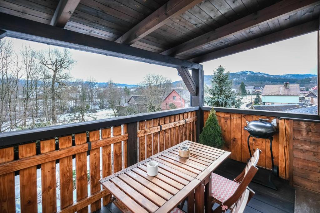 Nespecifikovaný výhled na hory nebo výhled na hory při pohledu z apartmánu