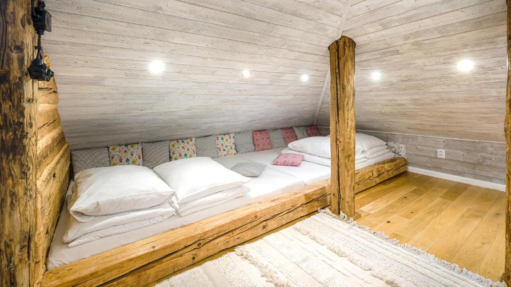Postel nebo postele na pokoji v ubytování Apartmán Nebe