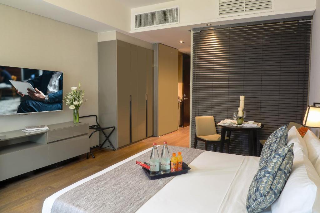 Oakwood Makati Avenue - Studio
