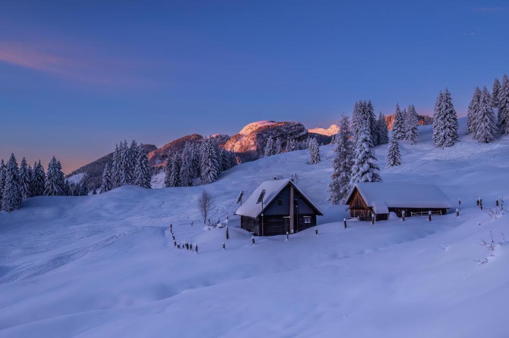 Jörgenbauerhütte v zimě