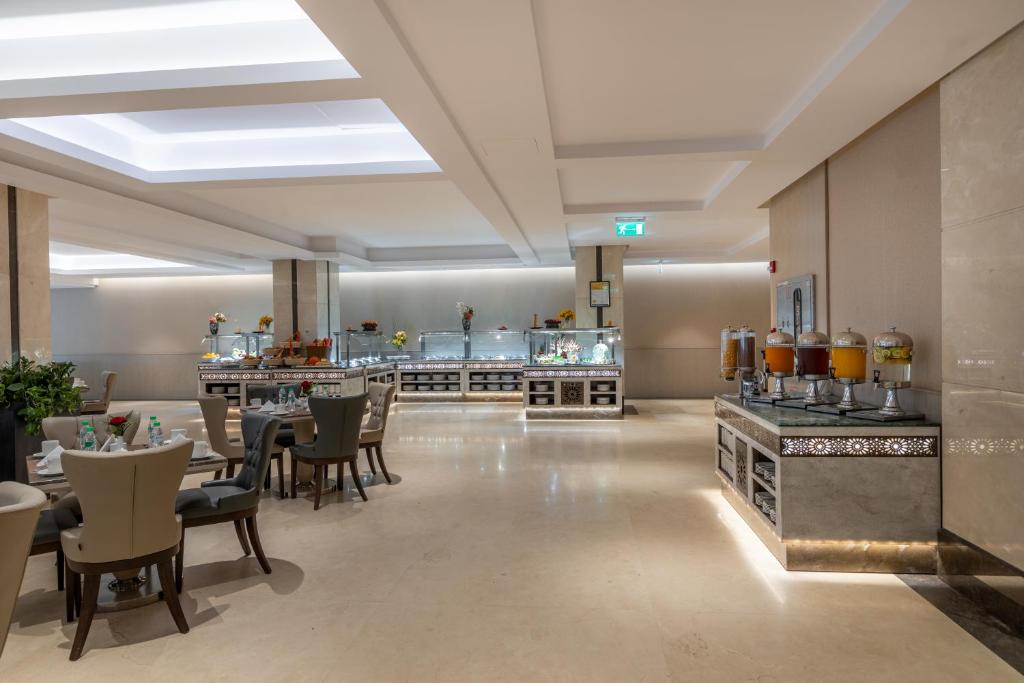 View Al Madinah Hotel tesisinde içecekler