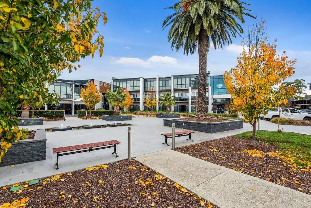 Quality Hotel Taylors Lakes in Melbourne