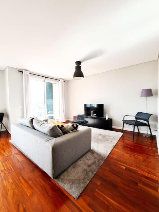 Santa Luzia's Pearl IV - Two bed Apartment