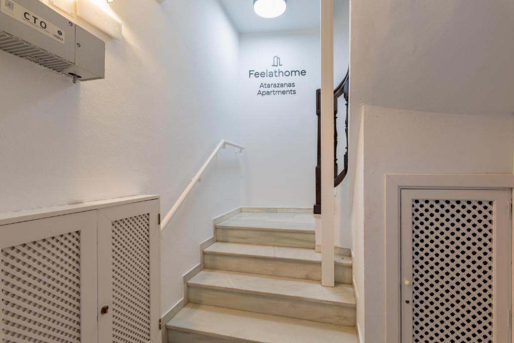 Feelathome Atarazanas Apartments - 16