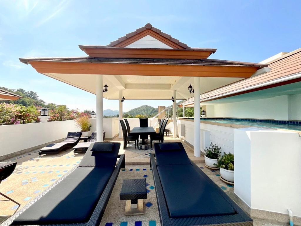 Balkón nebo terasa v ubytování SeaRidge Hua Hin Resort & Poolvilla