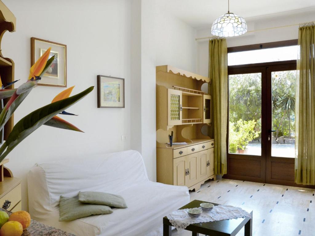 A bed or beds in a room at Apartment Ivano - PGI125 by Interhome