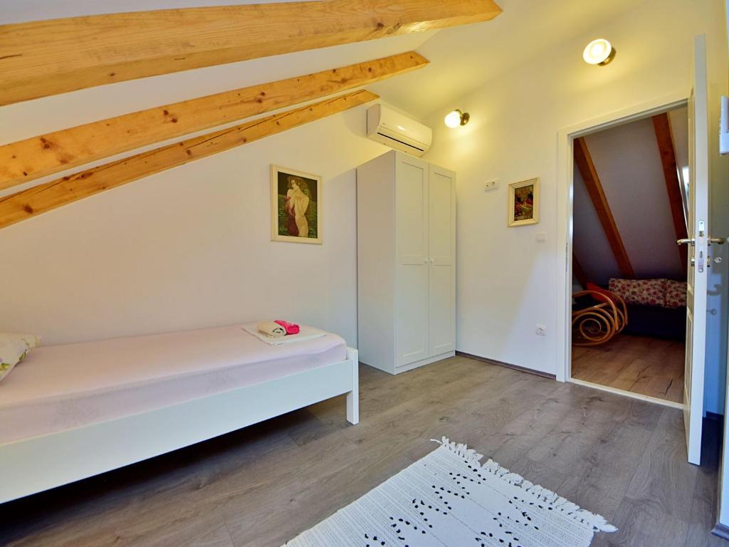 Posteľ alebo postele v izbe v ubytovaní Holiday Home Lara by Interhome