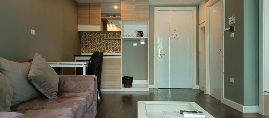 Wisdom Hotel & Residence - Доступ к бассейну