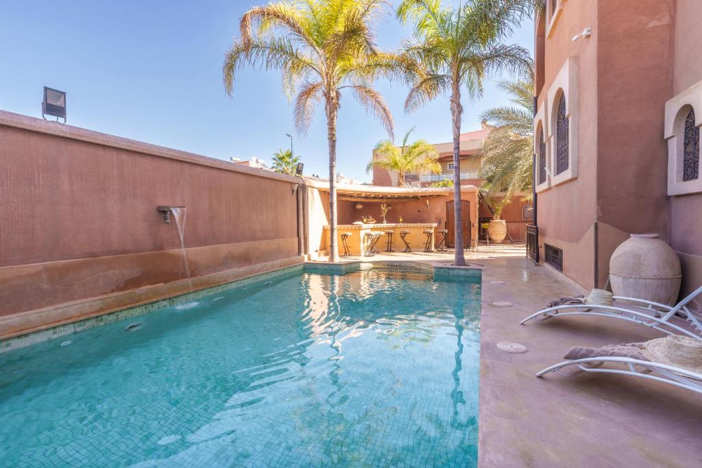 Bazén v ubytování Riad Ushuaia La Villa - Centre Marrakech nebo v jeho okolí