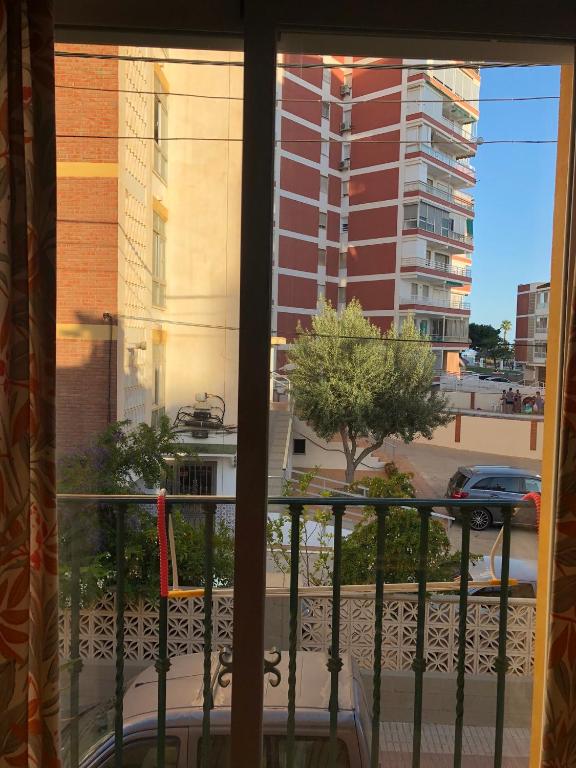 Balkon lub taras w obiekcie Lovely studio in centre of Torre, near the beach
