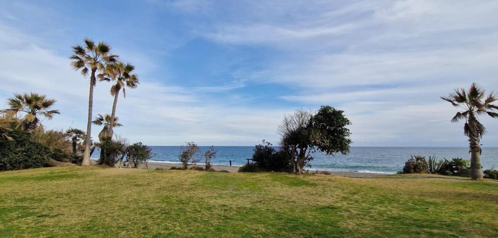 Zdjęcie z galerii obiektu Luxurious Villa just 200m from the Beach! w mieście Estepona