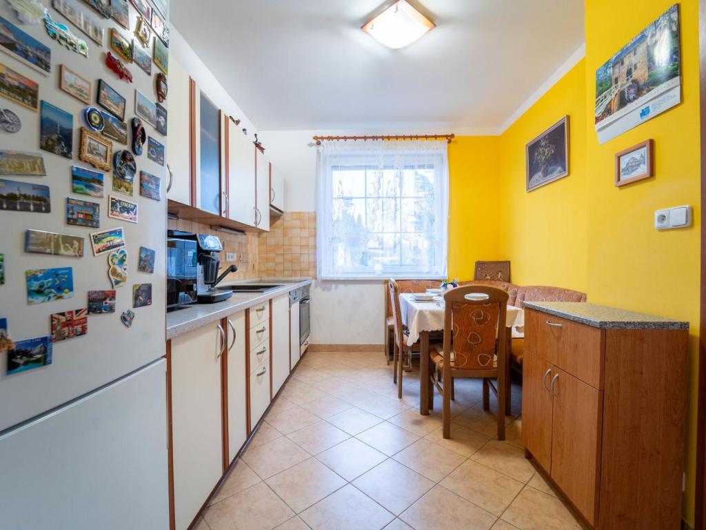 Kuchyň nebo kuchyňský kout v ubytování Holiday Home Vrbová Lhota U Aničky by Interhome