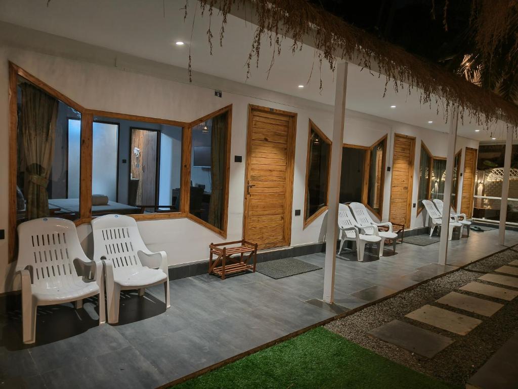 Fotografie z fotogalerie ubytování Aqua Beach Stays Ashwem v destinaci Mandrem
