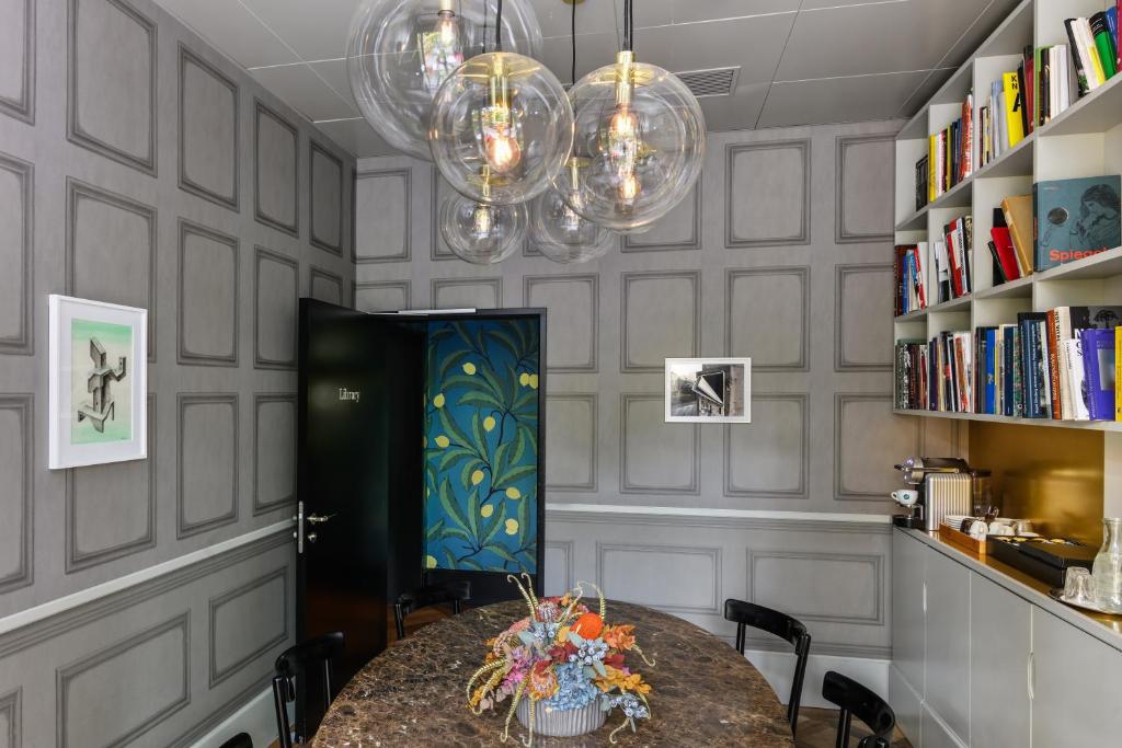 Boutique & Art Hotel Helvetia - Resim 33