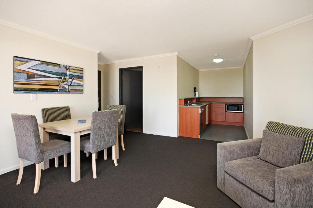 Sovereign on the Gold Coast - Resim 44