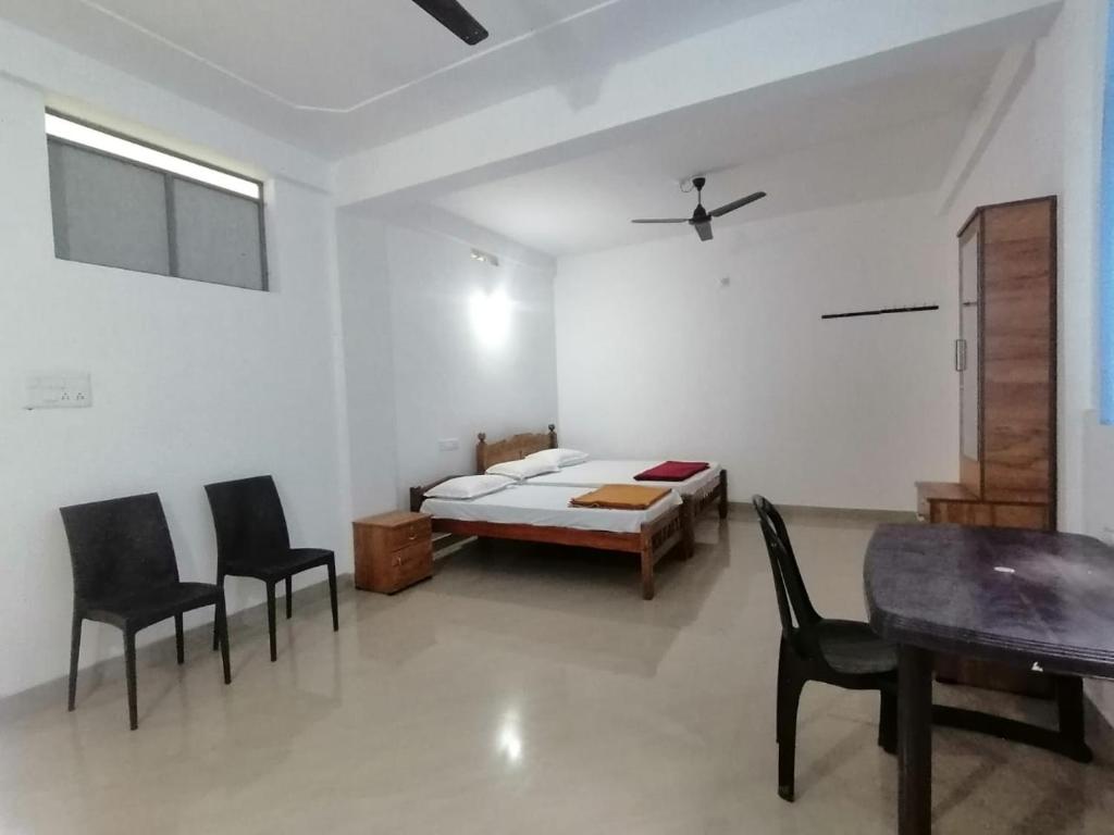 Tapovan Farm House - Double Room With Mountain View