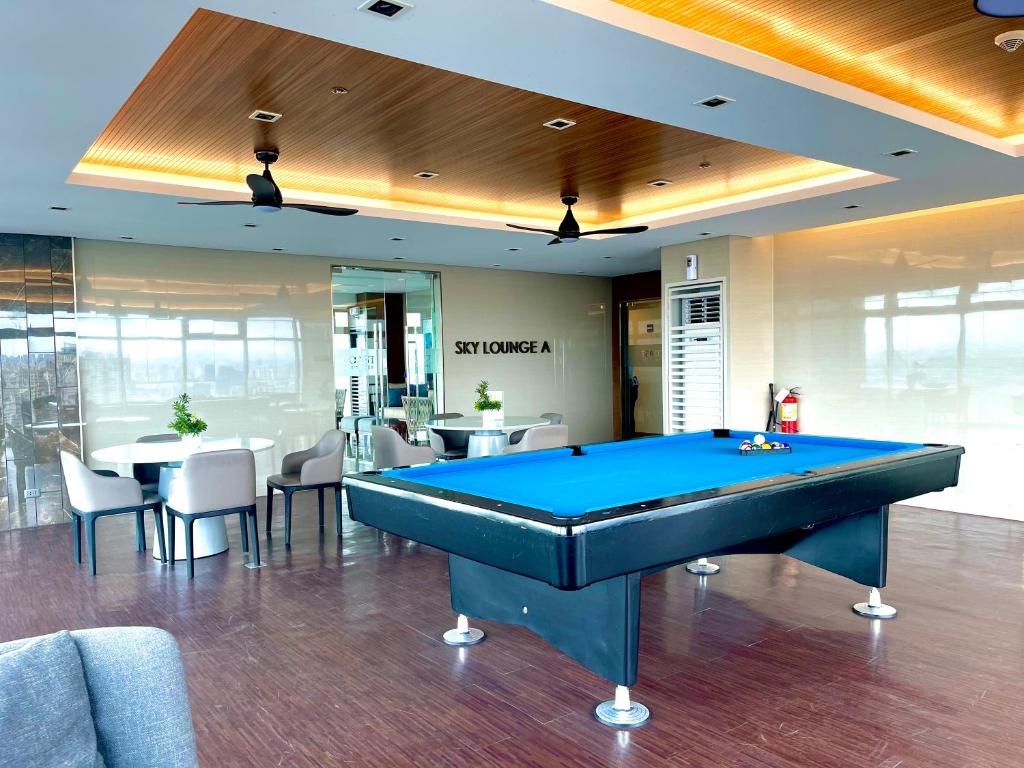 SMDC Coast Residences - Квартира с двумя спальнями