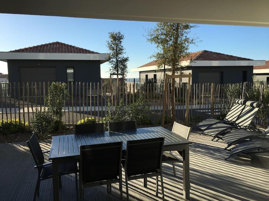 En balkon eller terrasse på Anglet/ Chambre d'amour-Chiberta -Plages & Golf