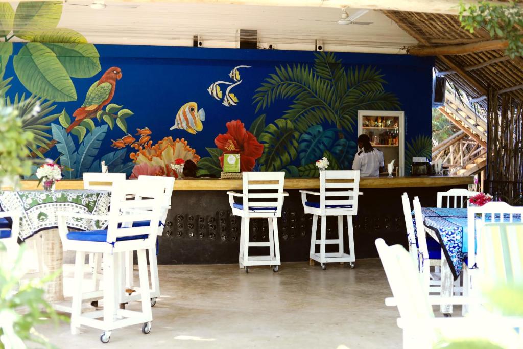 Restaurace v ubytování Watamu Beach Cottages B&B