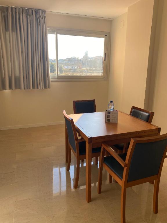 Apartaments Els Quimics - Apartamento De Una Habitación (2 Adultos + 2 Niños)