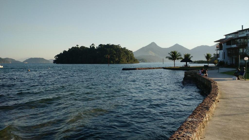  Angra - Apto Pé na Areia - Bracuhy