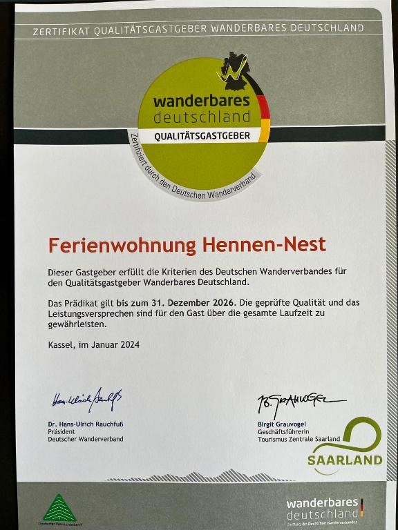 Certifikát, hodnocení, plakát nebo jiný dokument vystavený v ubytování Hennen-Nest