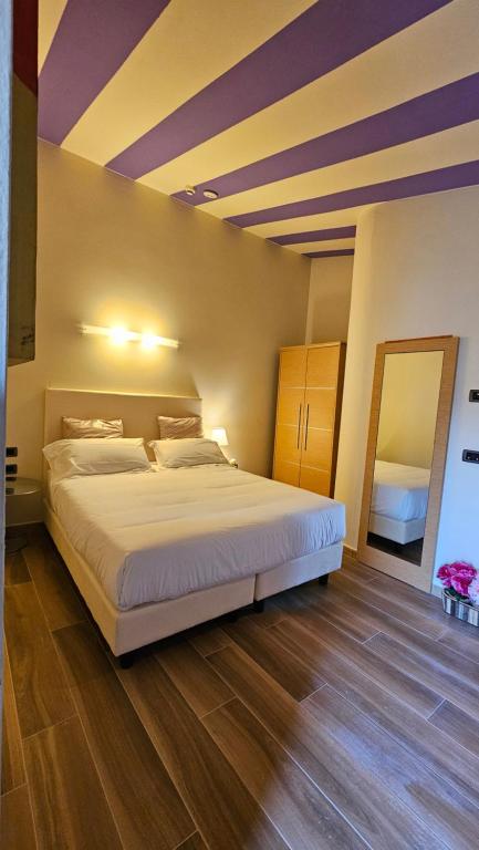 Select Executive Residence