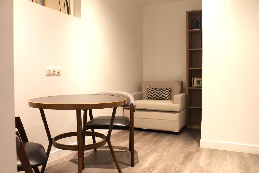 Avia Hôtel Saphir Montparnasse - Resim 32