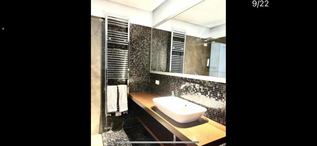 Brera Lux suite tesisinde bir banyo