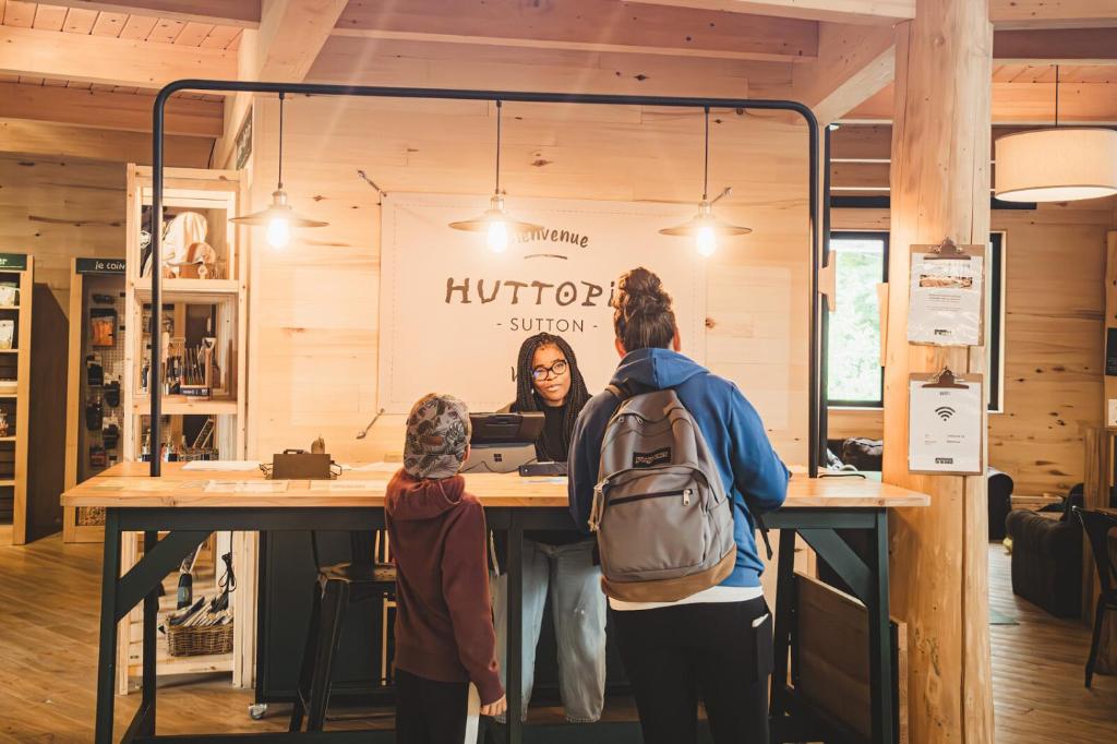Hosté ubytování Huttopia Sutton
