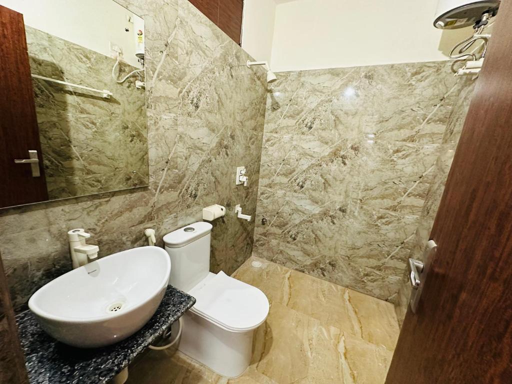 Koupelna v ubytování Sheela Homestay