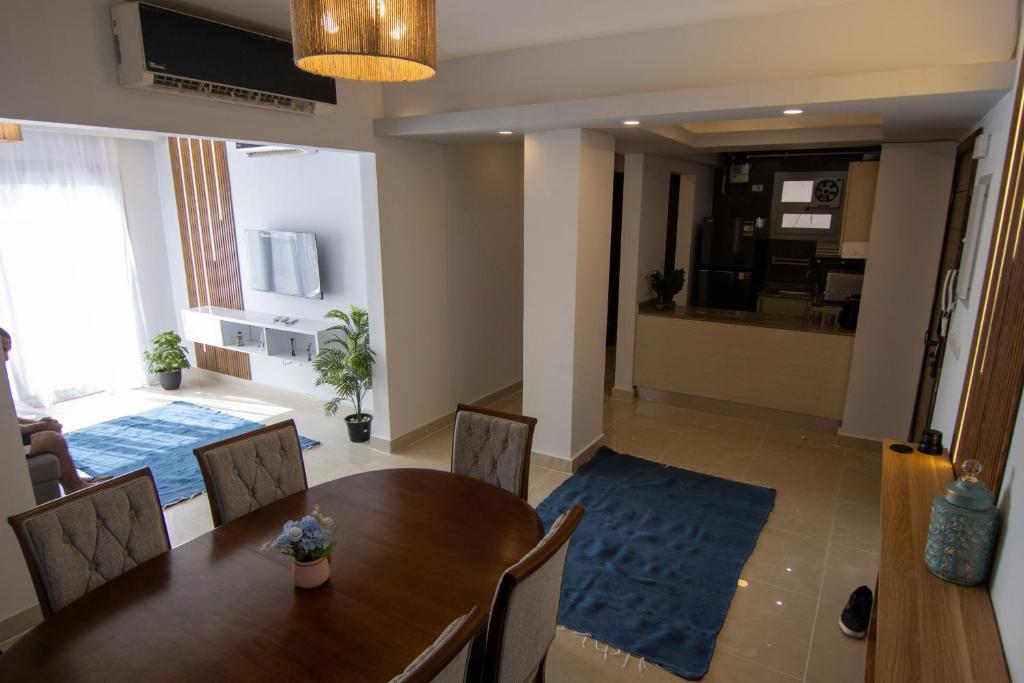 Posezení v ubytování Luxurious NEW CAIRO Mirage City 1 BRD Apartment