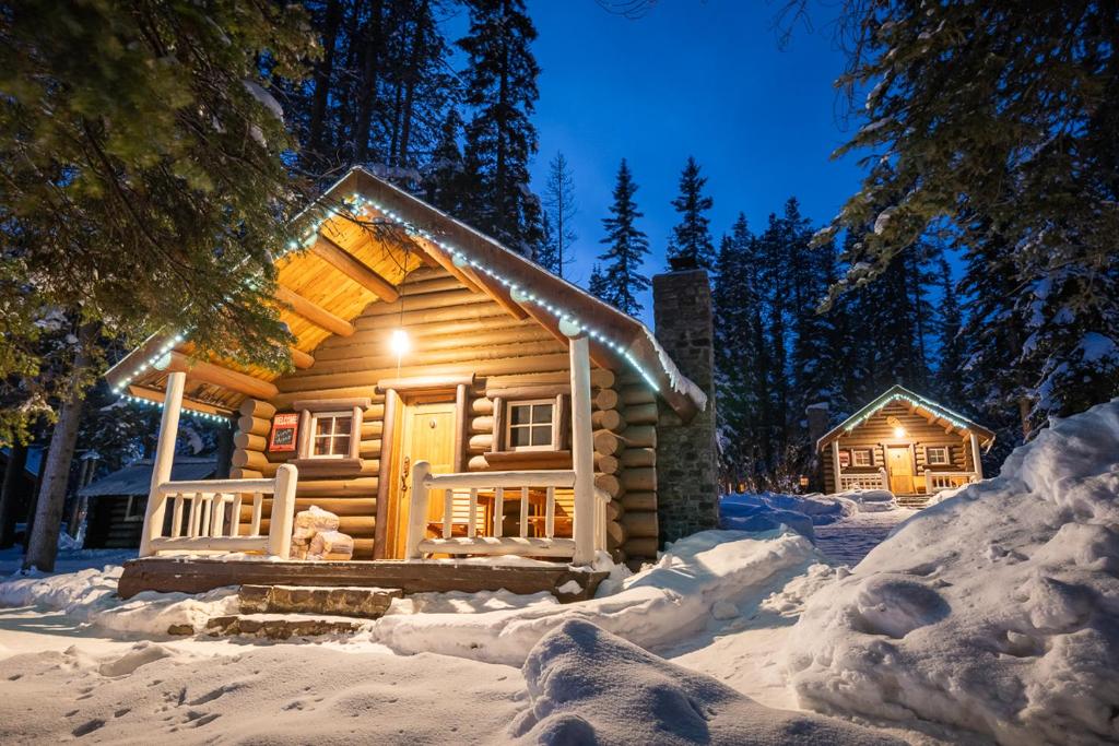 Storm Mountain Lodge & Cabins photo