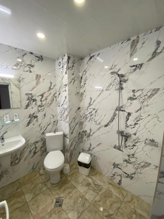 Guest Rooms Wild Duck - Pièce Quadruple Avec Balcon
