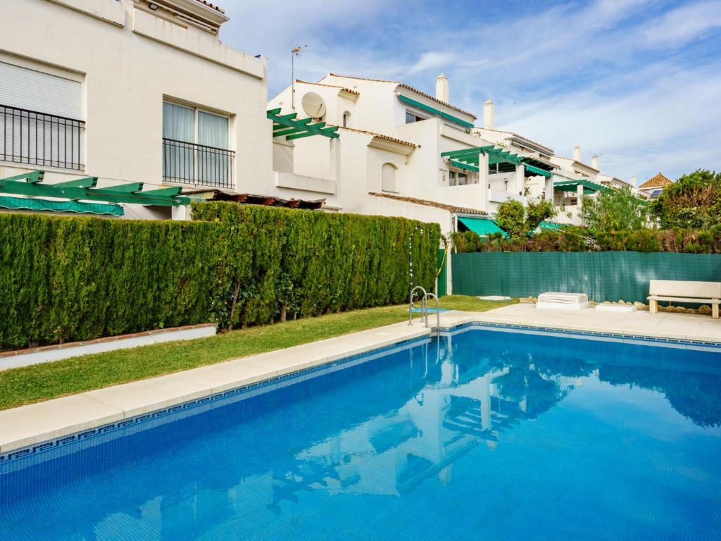 Bazén v ubytování Apartment Ático Los Pelicanos by Interhome nebo v jeho okolí