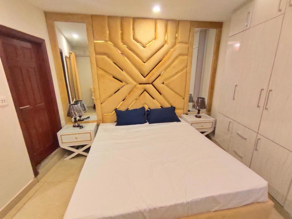 Luxurious & Comfy 1BHK Apartment, Wifi & SmartTV. - Apartment With Balcony