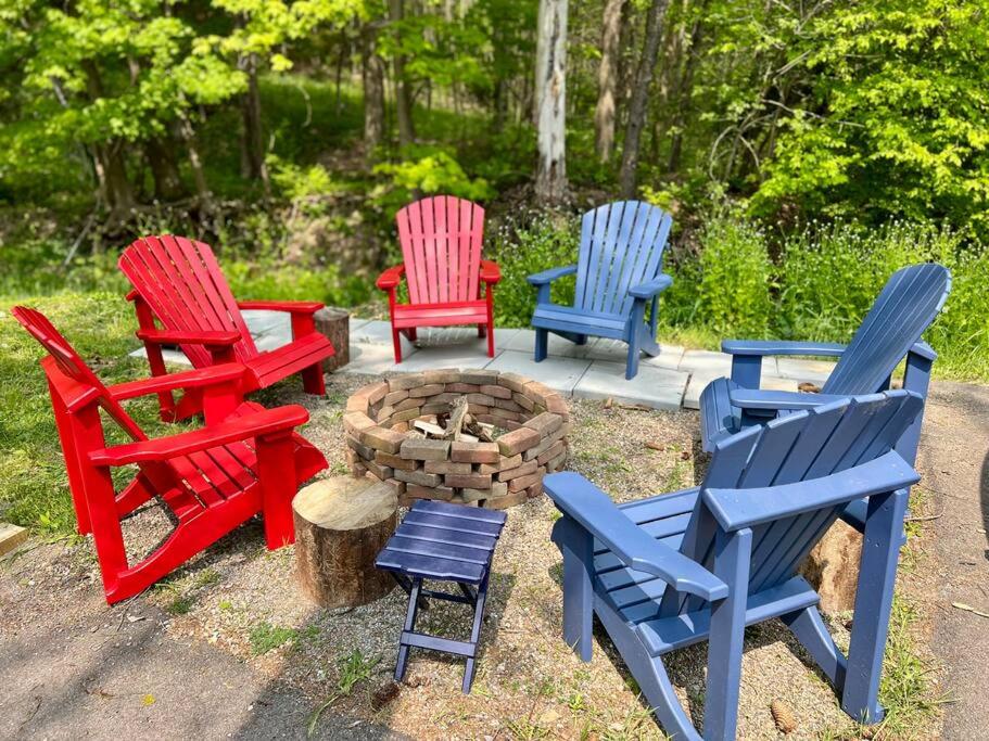 SKI Bike, Hike & Golf Townhouse w/ Hot tub, Ellicottville Updated