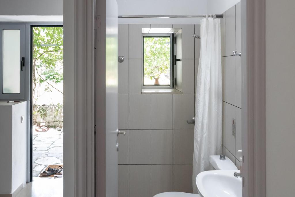 Himara Hostel - Imazhi 9